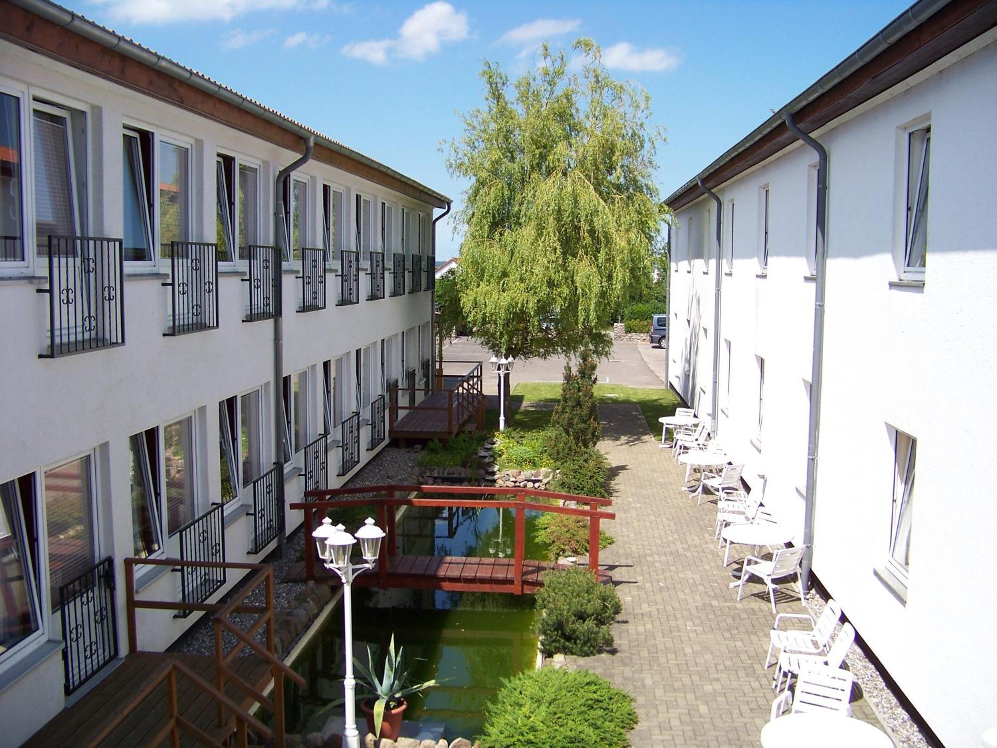 Hotel Ruegen Park Kg Gingst Exteriér fotografie